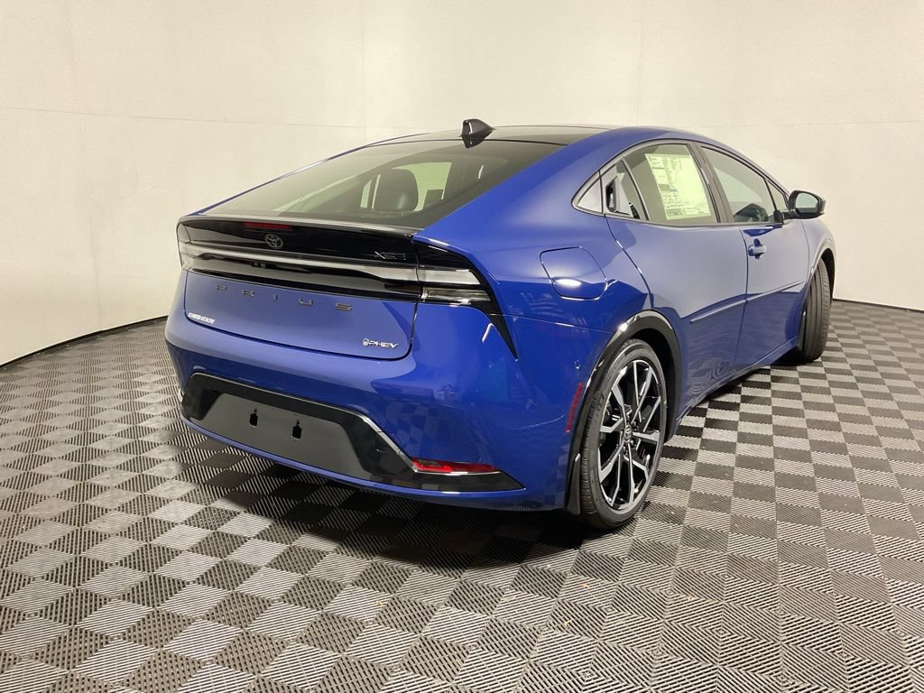 2025 Toyota Prius XSE Premium - Photo 17