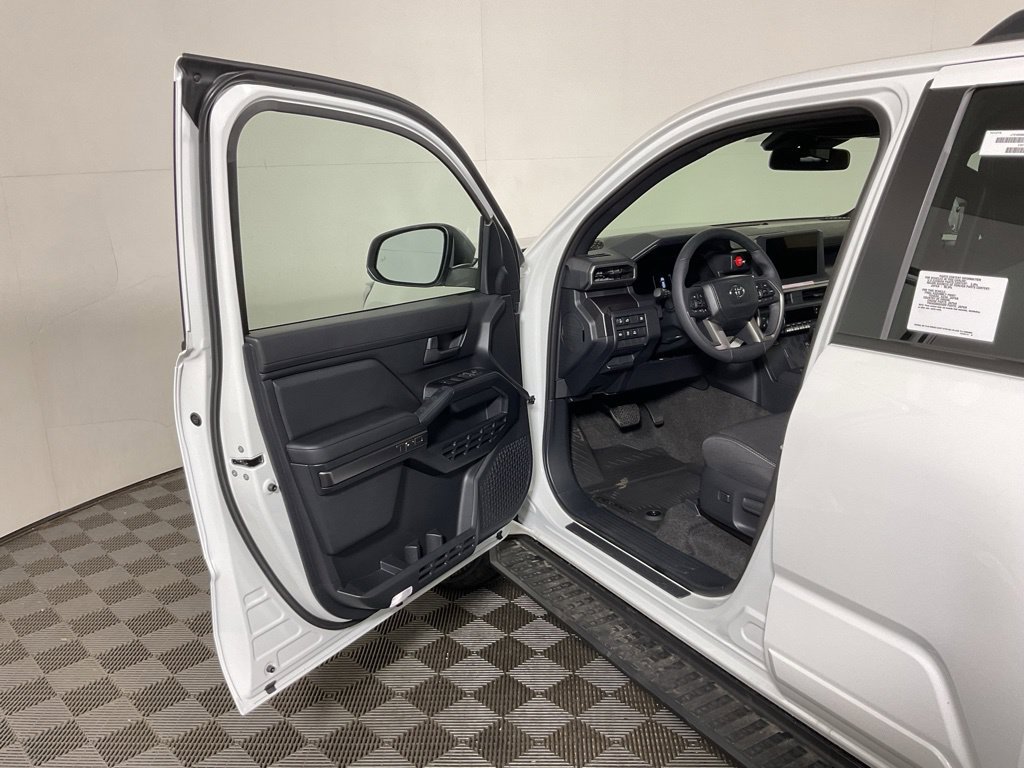 2026 Toyota 4Runner TRD Off-Road - Photo 18