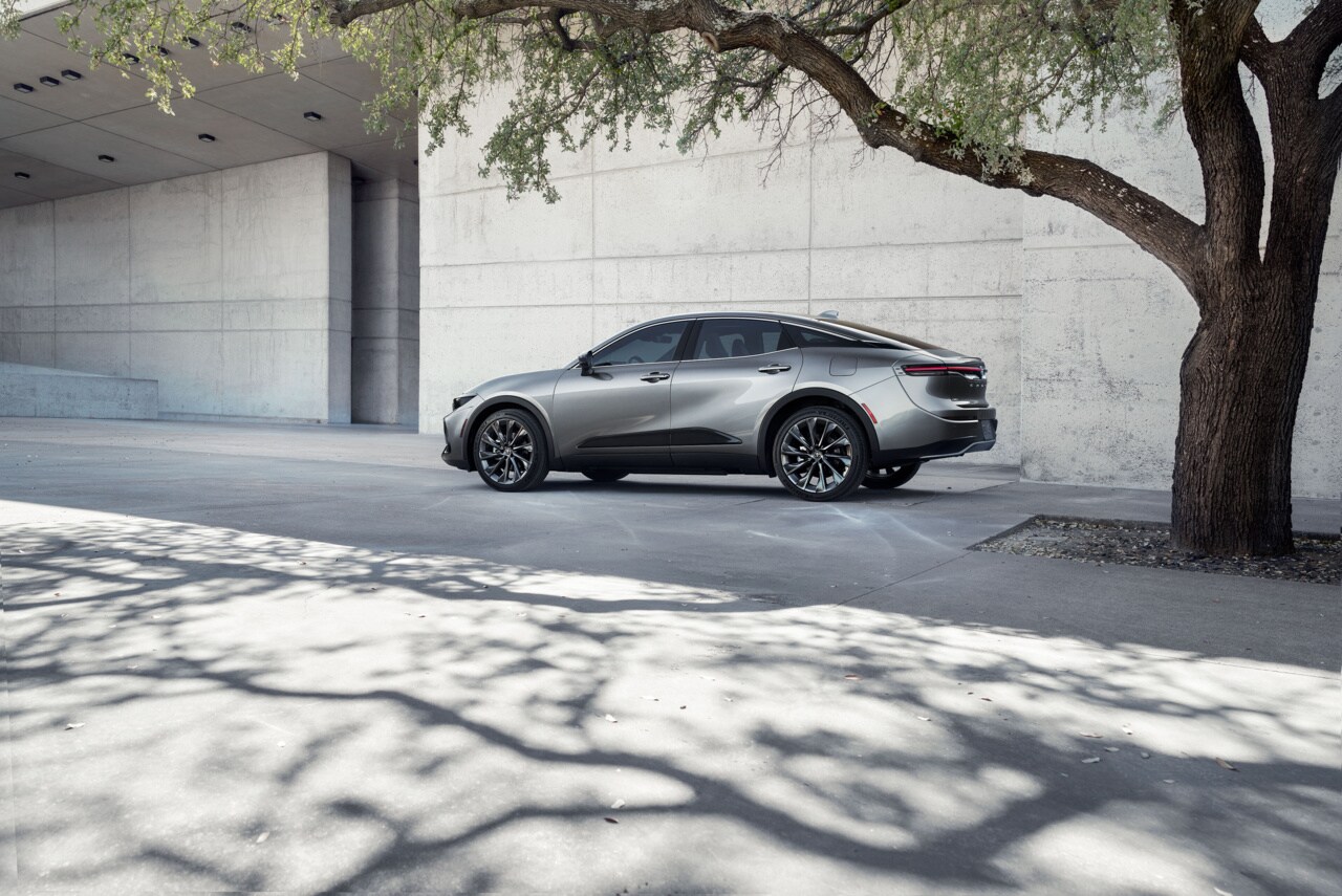New 2025 Toyota Crown Signia car