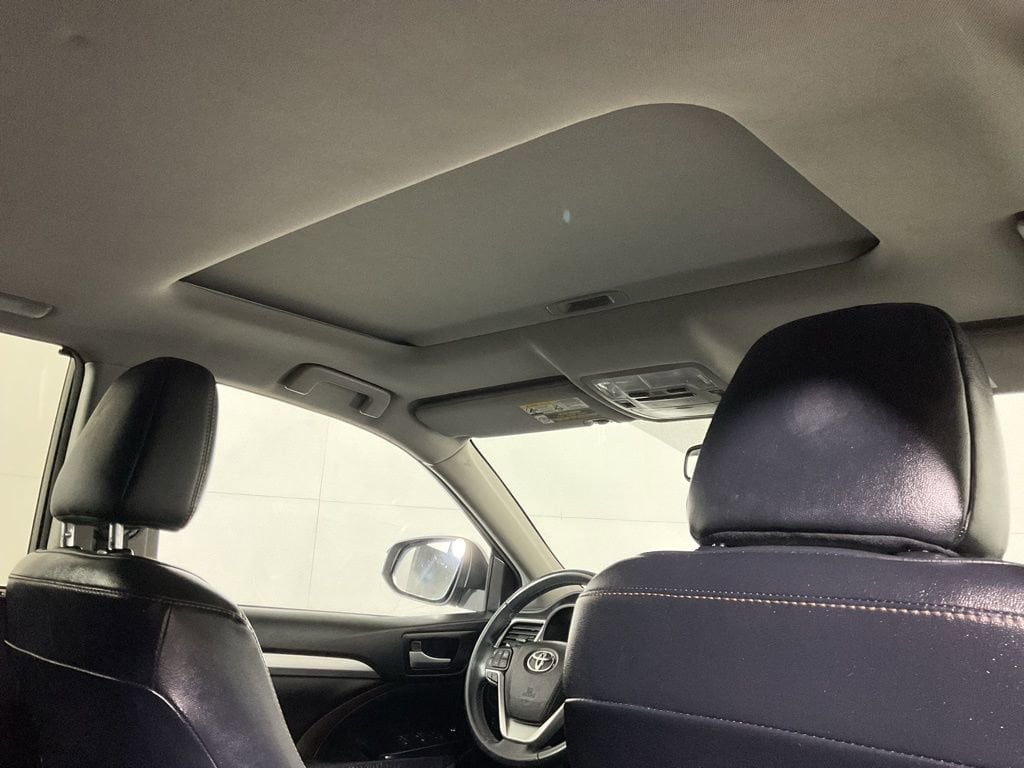 Used 2016 Toyota Highlander XLE V6 SUV