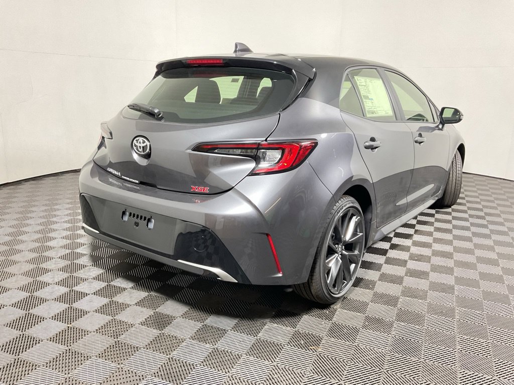2026 Toyota Corolla Hatchback XSE - Photo 16