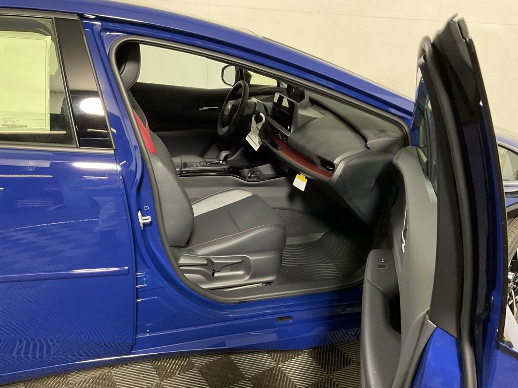 2025 Toyota Prius XSE Premium - Photo 37