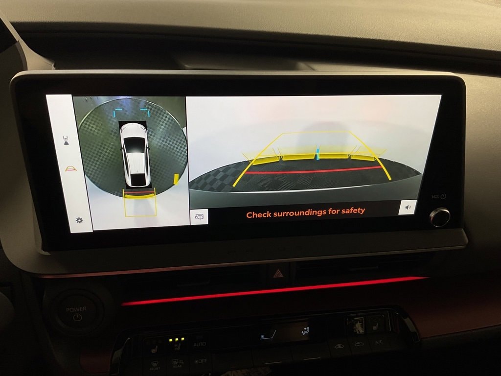 New 2025 Toyota Prius Plug-in Hybrid XSE Premium Hatchback