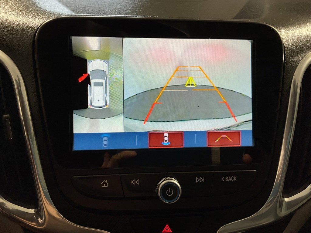 2018 Chevrolet Equinox Premier photo 2