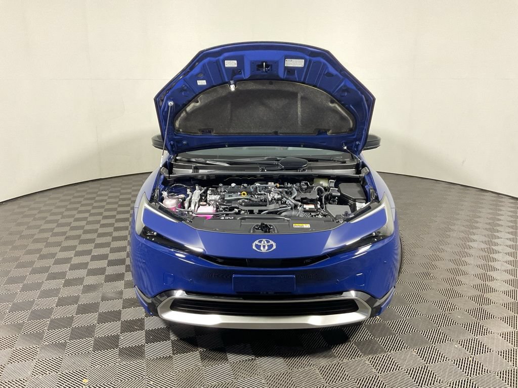 2025 Toyota Prius XSE Premium - Photo 8