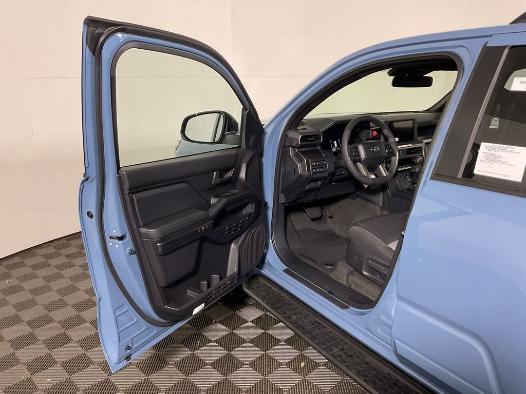 2025 Toyota 4Runner TRD Off-Road - Photo 18