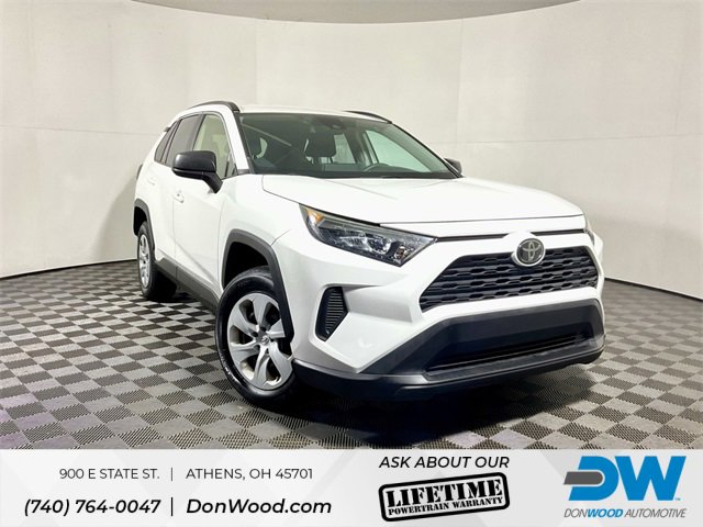 2019 Toyota RAV4 LE's photo