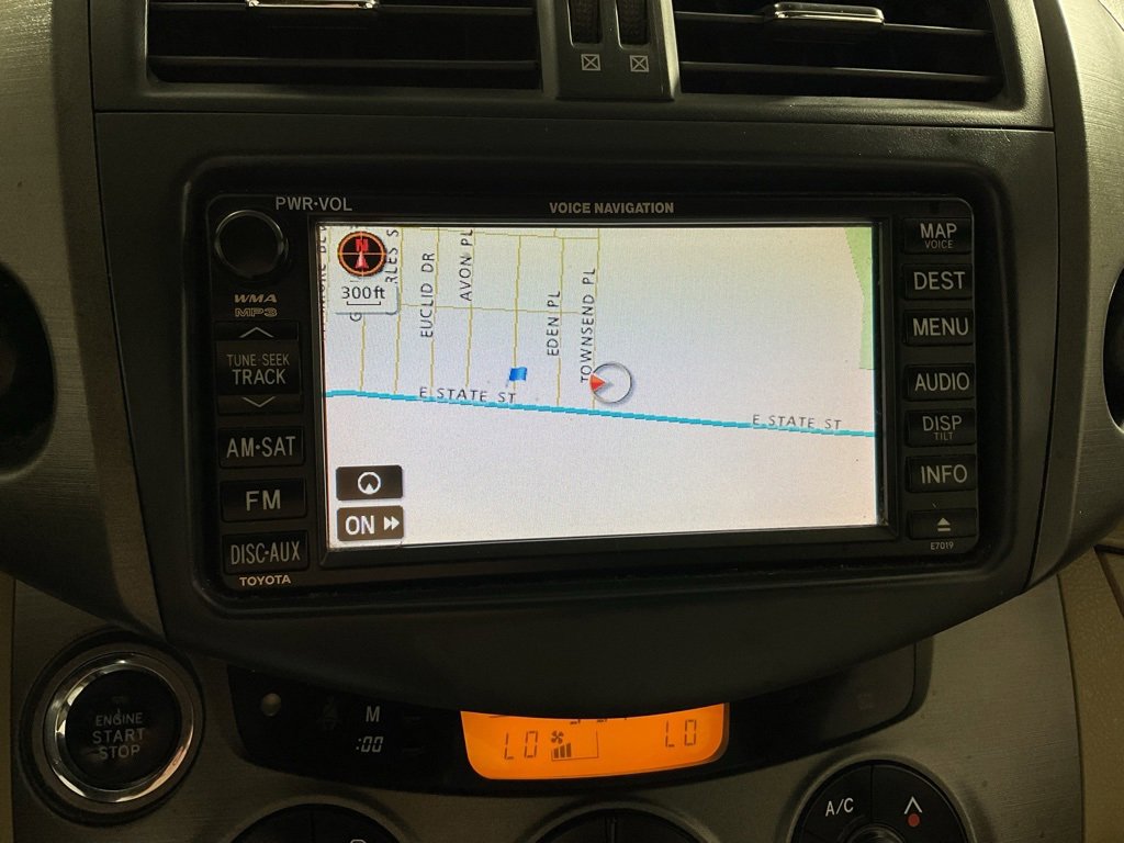 2011 Toyota RAV4 Limited photo 3