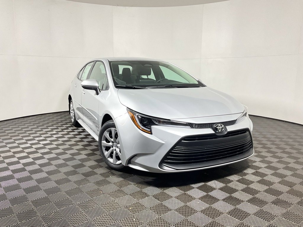 2026 Toyota Corolla LE's photo