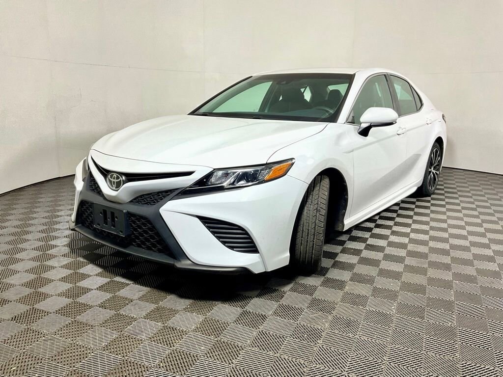 Used 2018 Toyota Camry LE Sedan