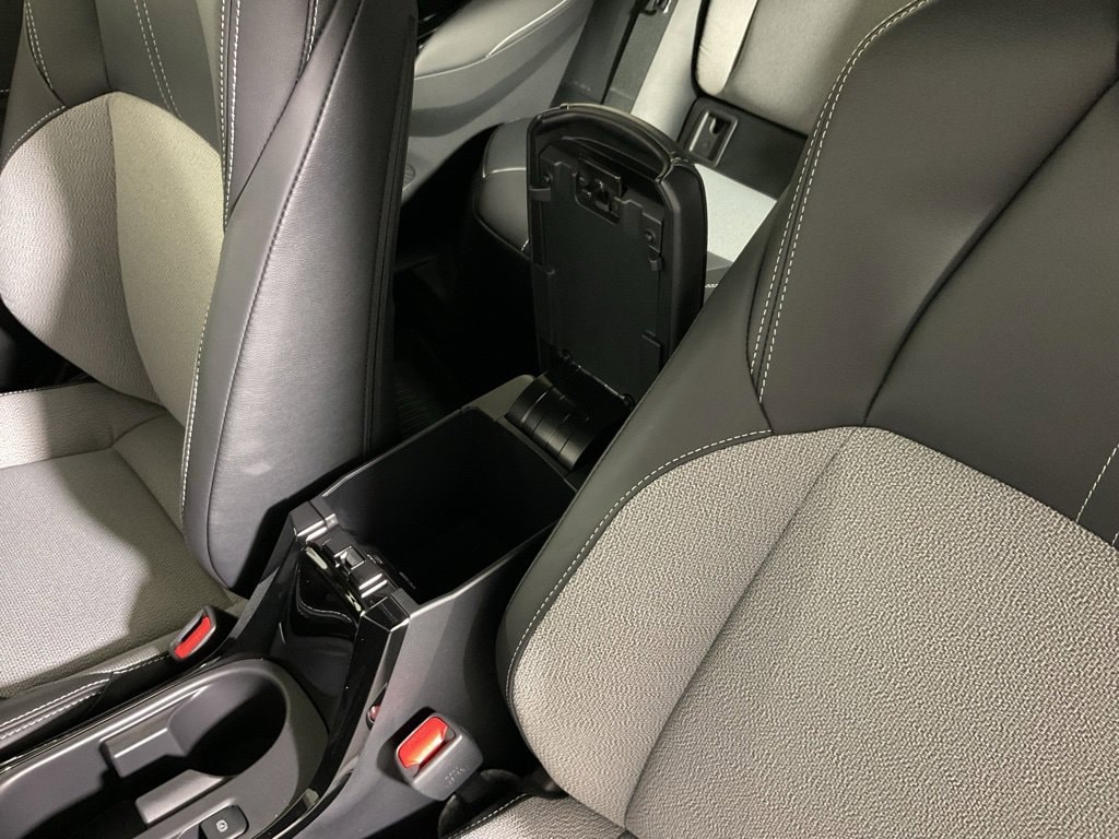 2026 Toyota Corolla Hatchback XSE - Photo 30