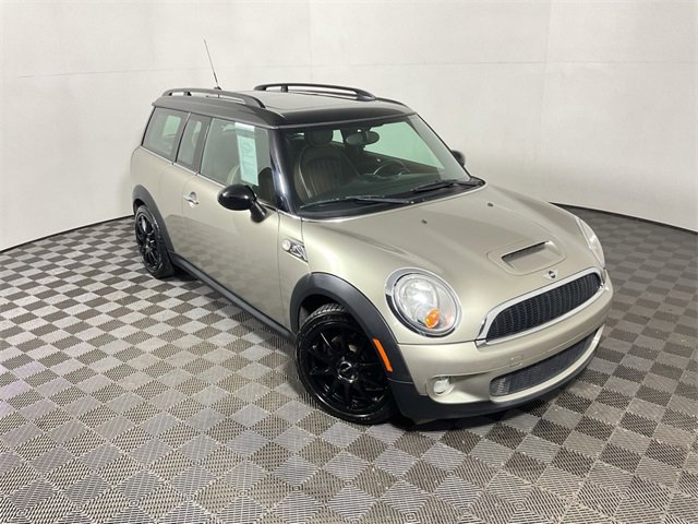 2010 Mini Cooper Base S photo 2