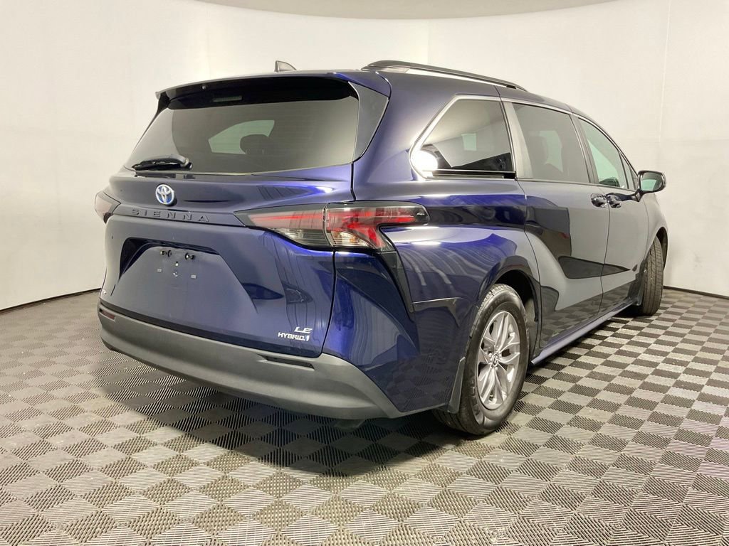 2023 Toyota Sienna LE - Photo 15