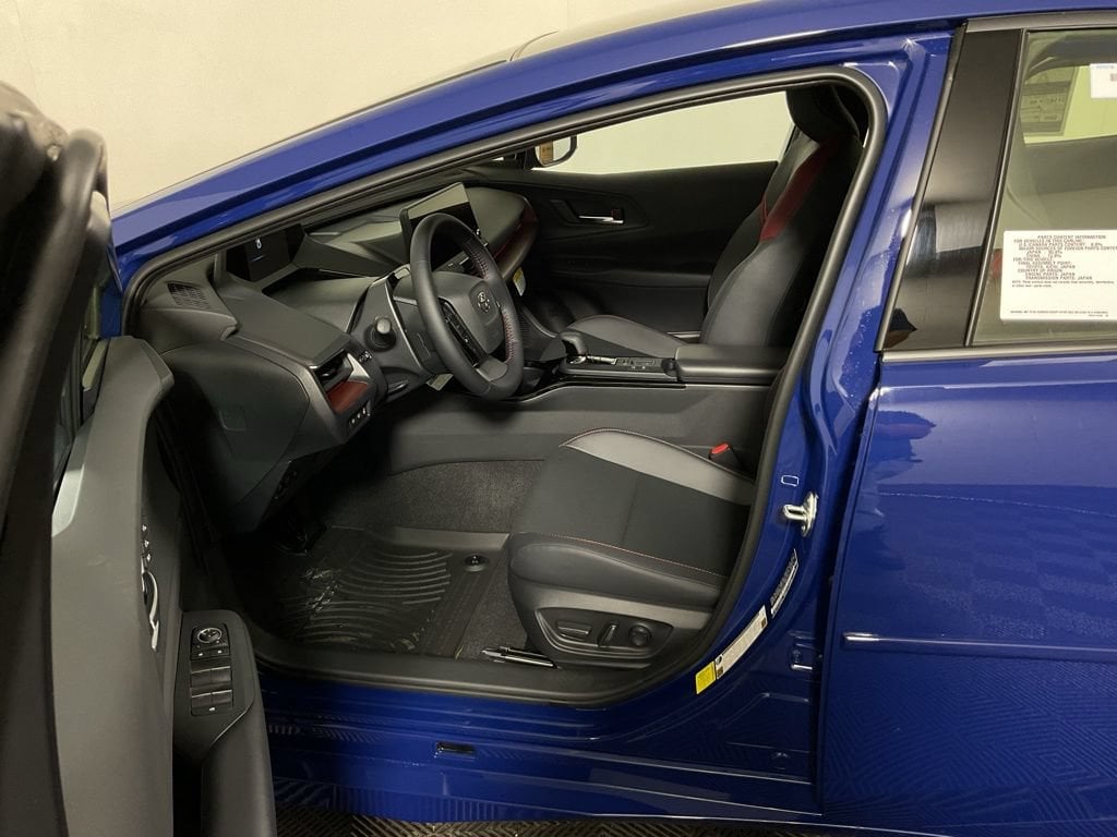 2025 Toyota Prius XSE Premium - Photo 21