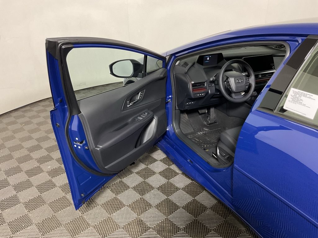 2025 Toyota Prius XSE Premium - Photo 19