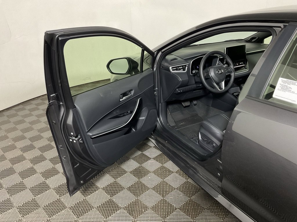 2026 Toyota Corolla Hatchback XSE - Photo 18