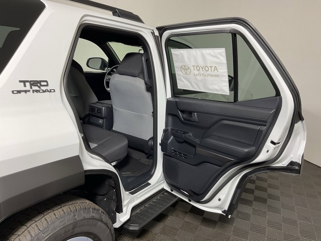 2026 Toyota 4Runner TRD Off-Road - Photo 33