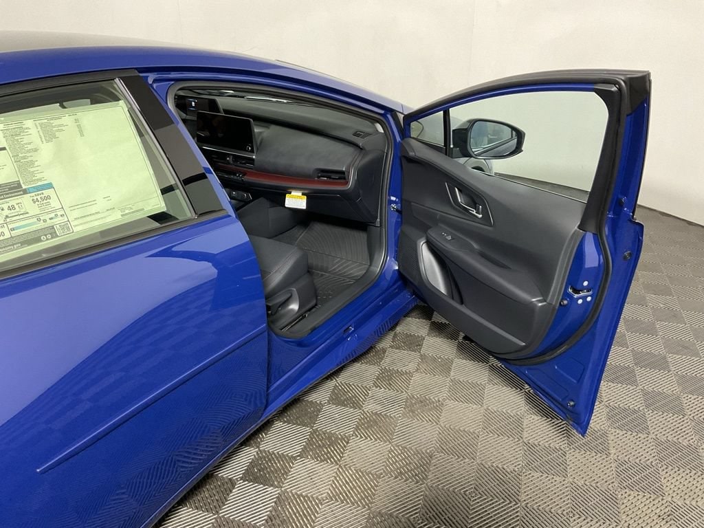 2025 Toyota Prius XSE Premium - Photo 36