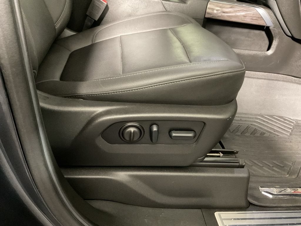 2022 Chevrolet Silverado 1500 Limited LTZ - Photo 37