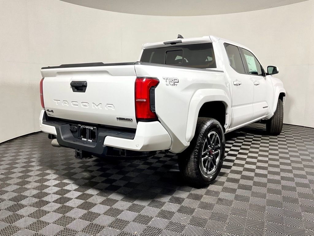 2025 Toyota Tacoma TRD Sport - Photo 16