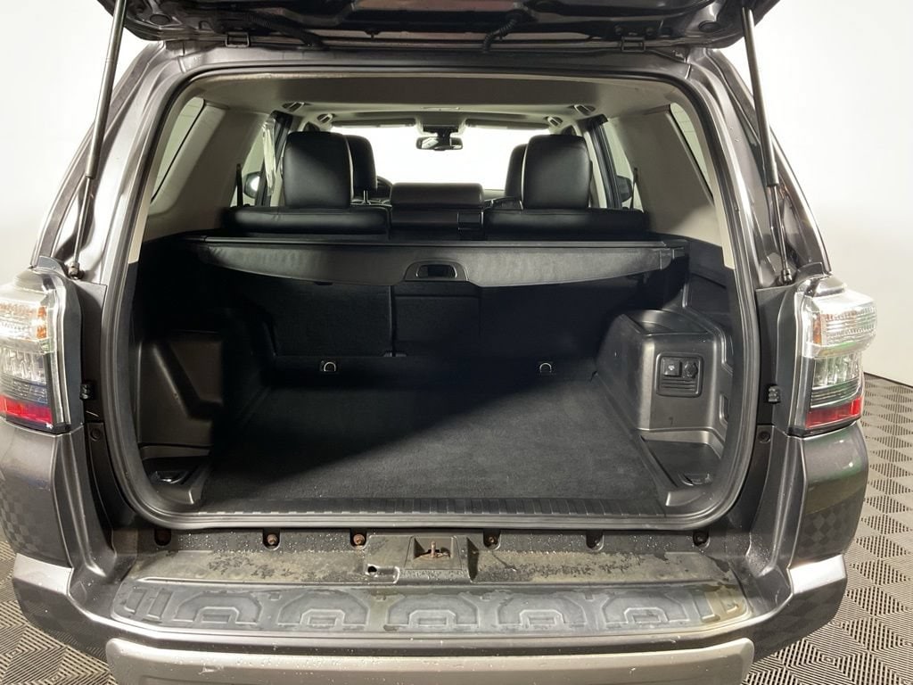 2018 Toyota 4Runner Off-Road - Photo 16