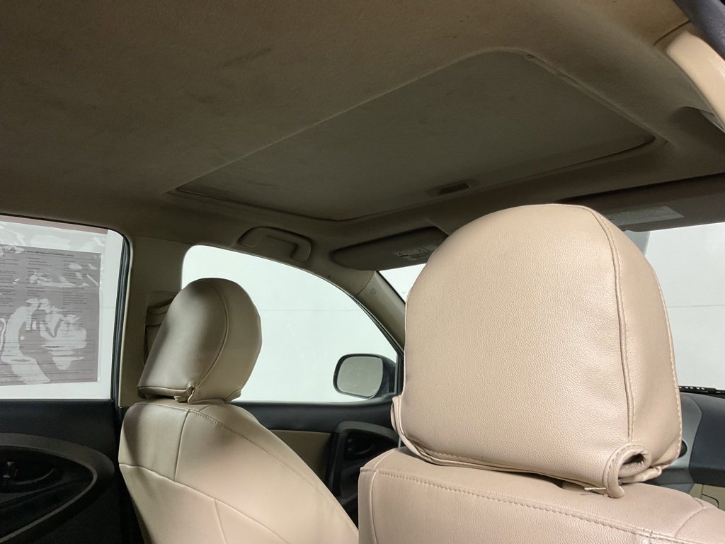 2011 Toyota RAV4 Limited photo 2