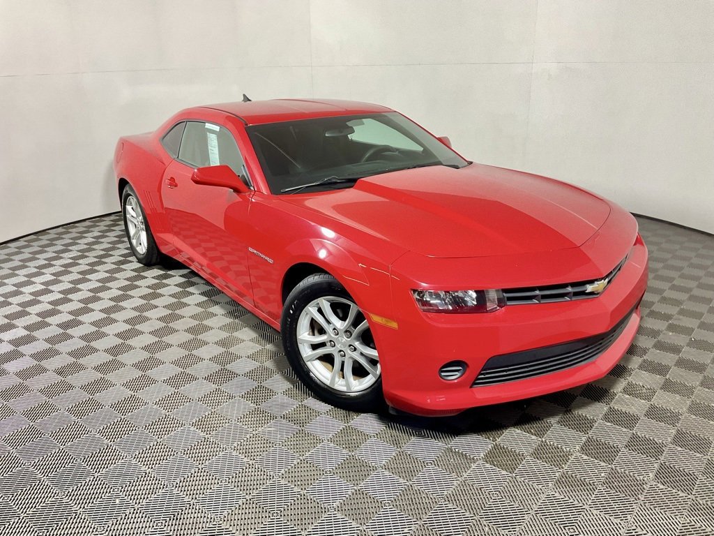 2015 Chevrolet Camaro photo 2
