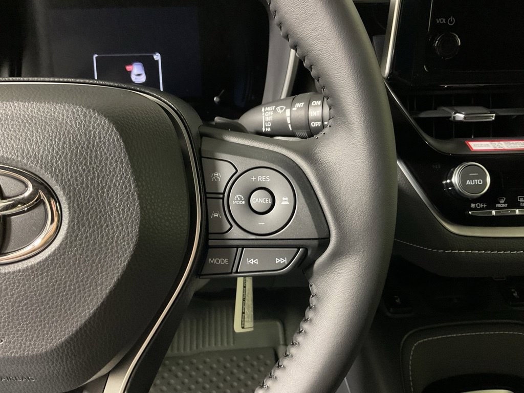 2026 Toyota Corolla Hatchback XSE - Photo 27