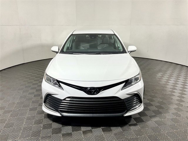 2023 Toyota Camry LE photo 2