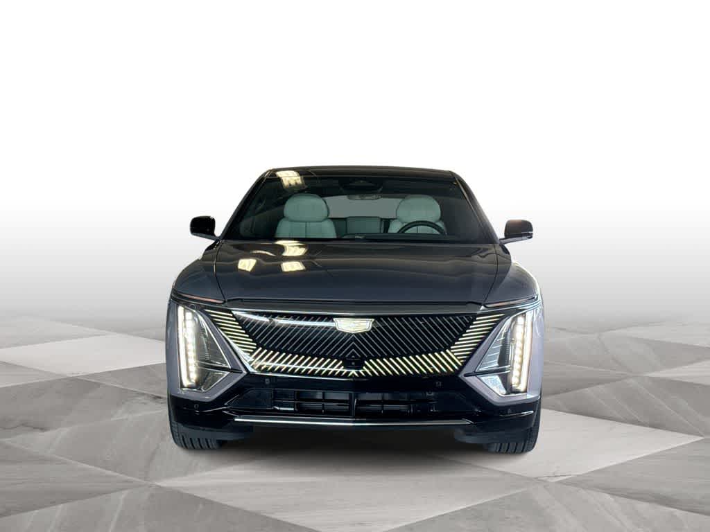 Thumbnail: 2024 Cadillac Lyriq - 3