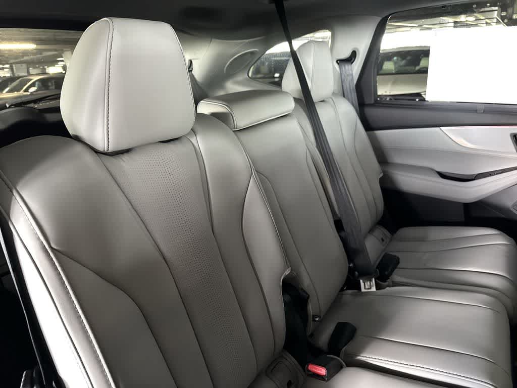 Thumbnail: 2026 Acura MDX - 26