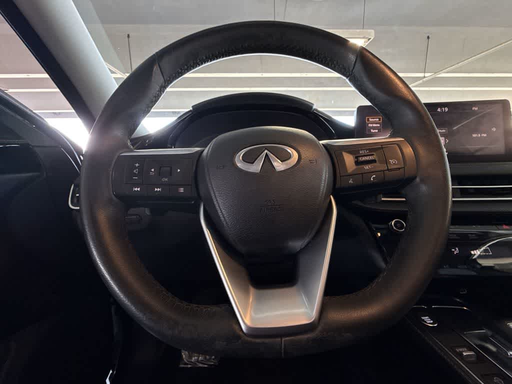 Thumbnail: 2023 INFINITI QX60 - 15