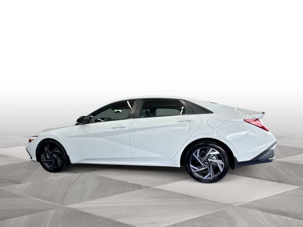 Thumbnail: 2025 Hyundai Elantra - 5