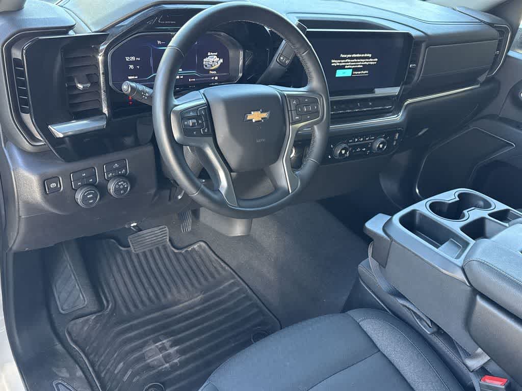 Thumbnail: 2025 Chevrolet Silverado 2500 - 13