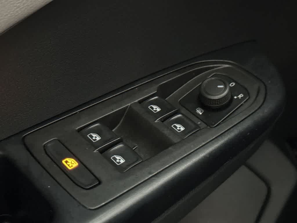 Thumbnail: 2024 Volkswagen Taos - 17