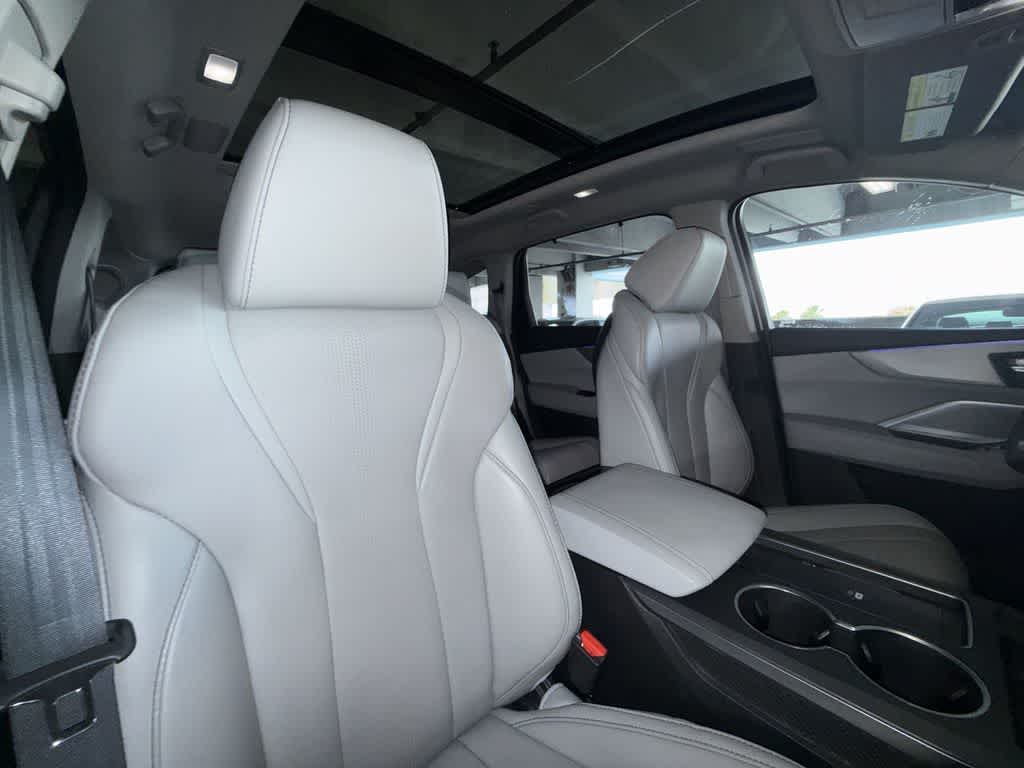 Thumbnail: 2025 Acura MDX - 27