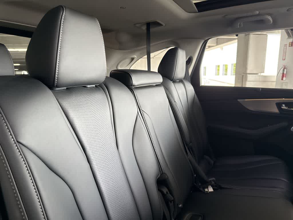 Thumbnail: 2026 Acura MDX - 26