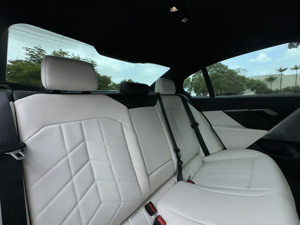 Thumbnail: 2026 BMW 5 Series - 26
