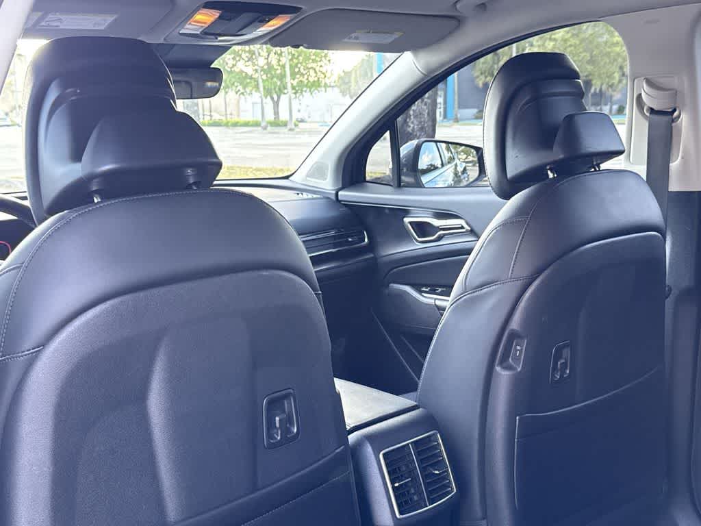 Thumbnail: 2023 Kia Sportage - 23