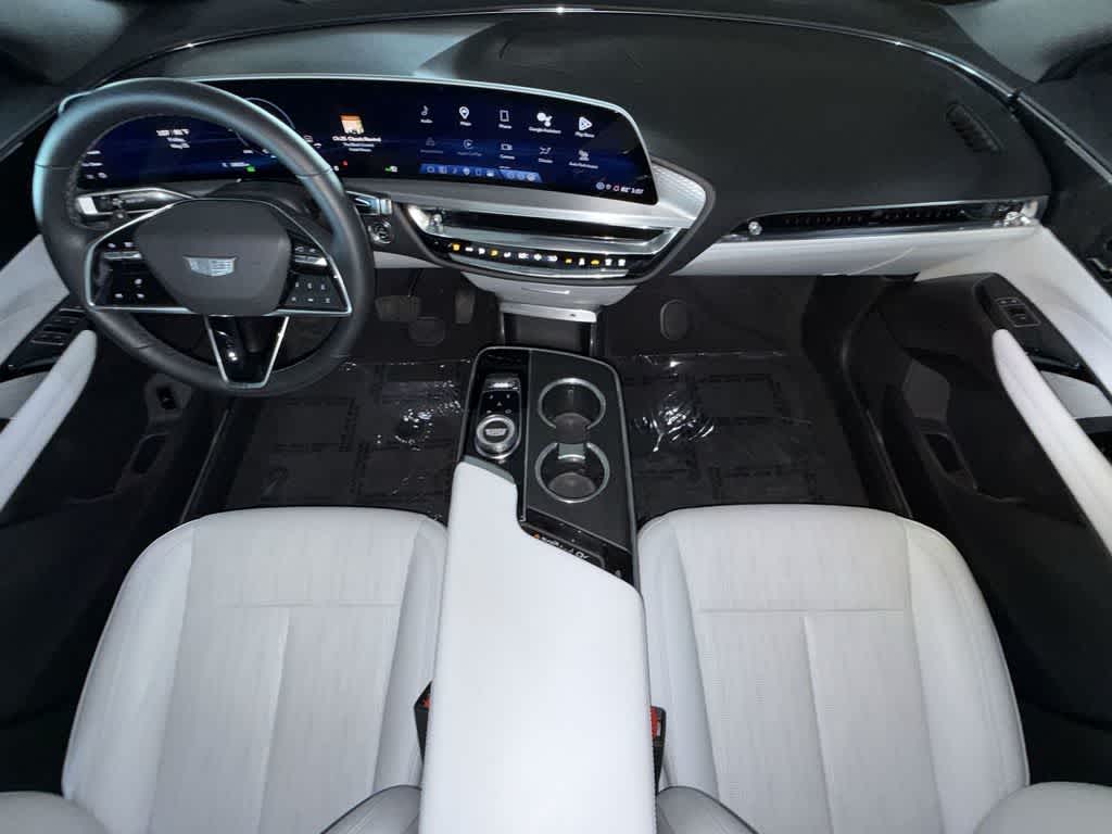 Thumbnail: 2024 Cadillac Lyriq - 24