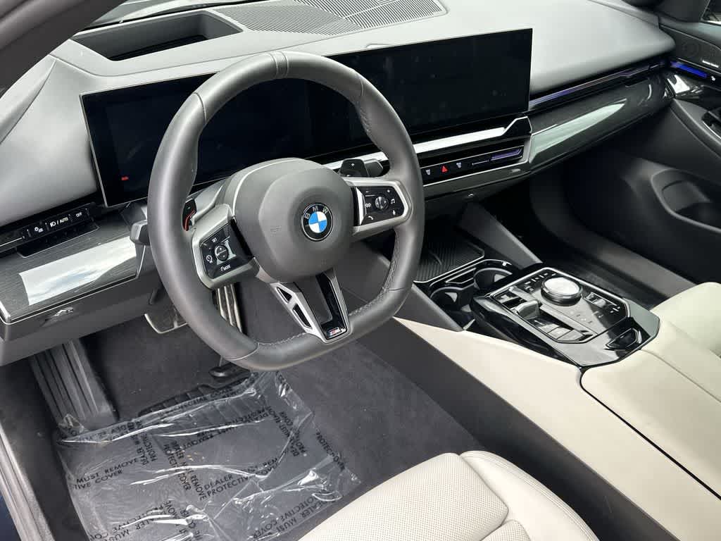 Thumbnail: 2026 BMW 5 Series - 13