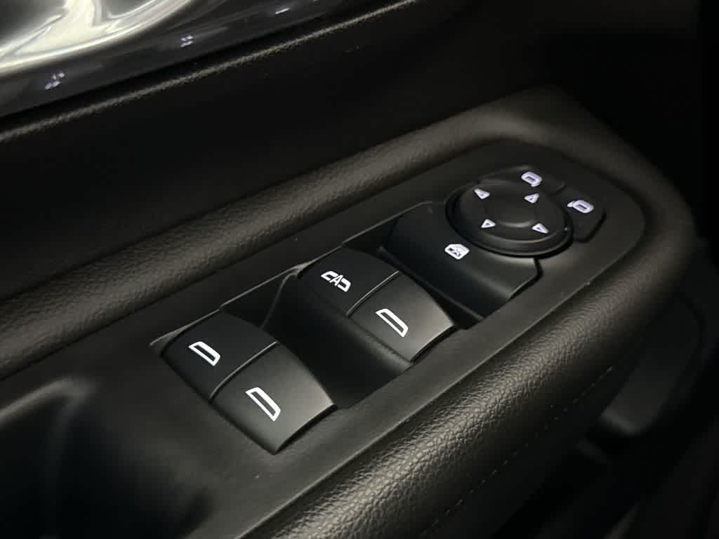Thumbnail: 2024 GMC Terrain - 17