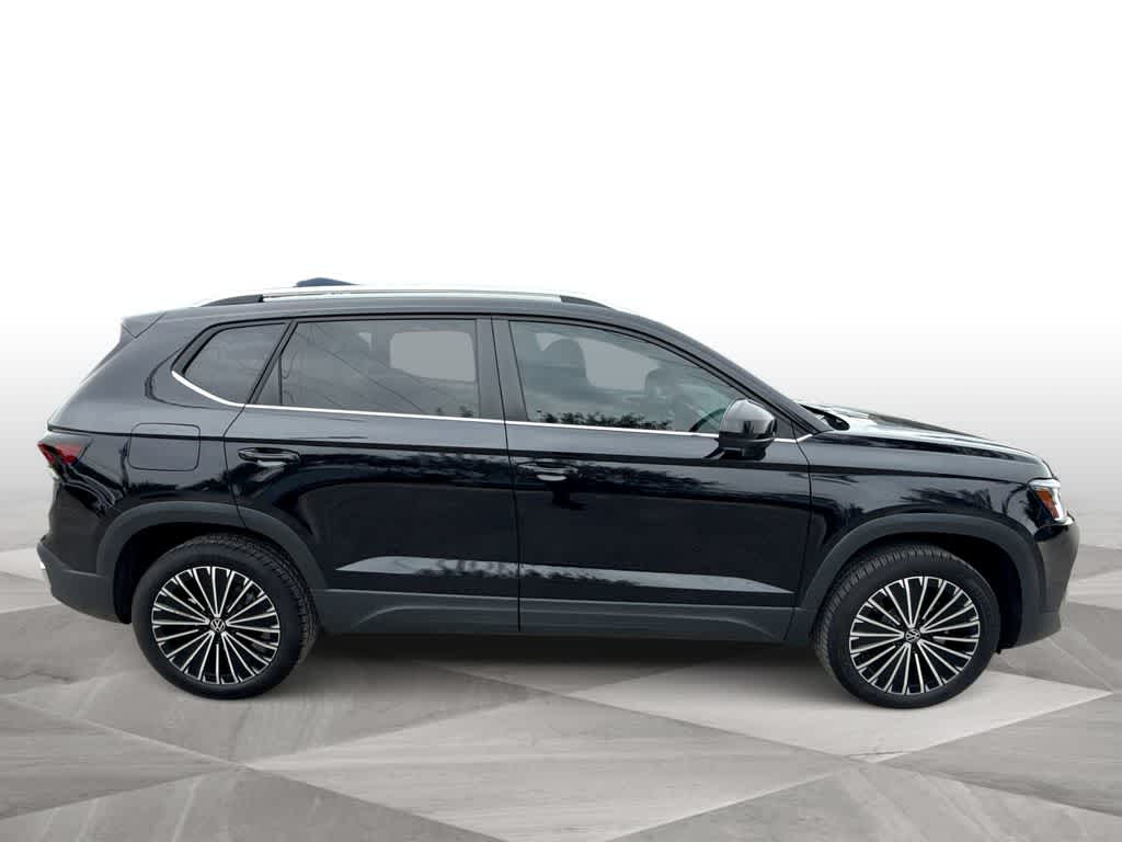 Thumbnail: 2025 Volkswagen Taos - 9