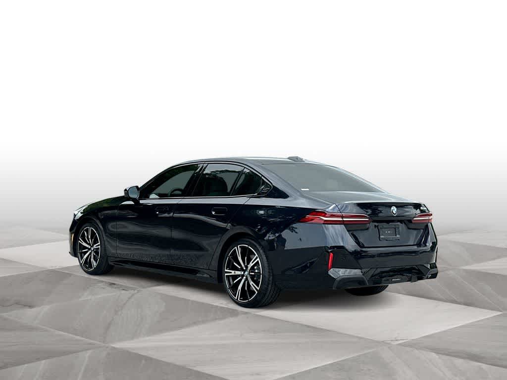 Thumbnail: 2026 BMW 5 Series - 6
