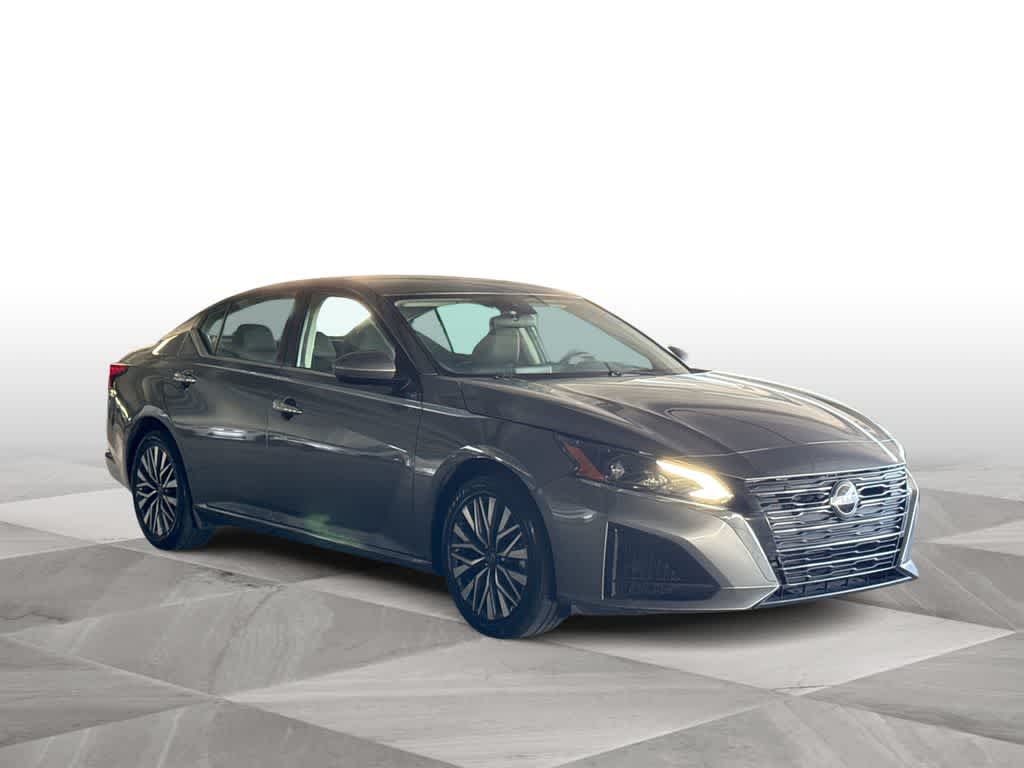 Thumbnail: 2023 Nissan Altima - 2