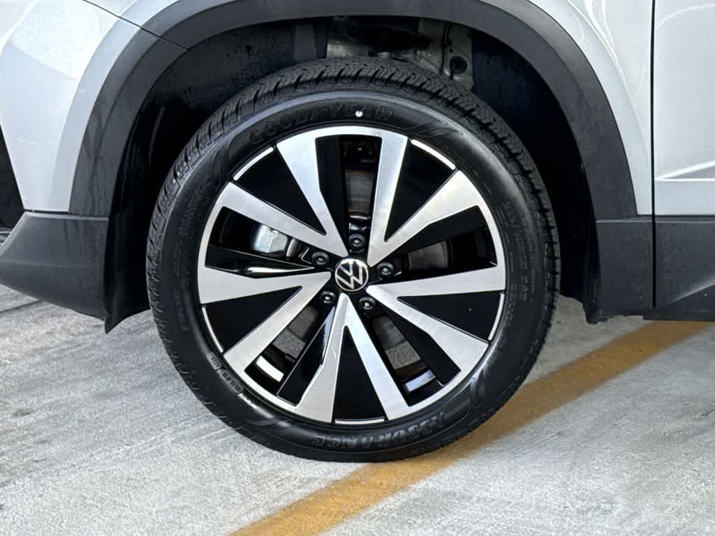 Thumbnail: 2023 Volkswagen Taos - 11