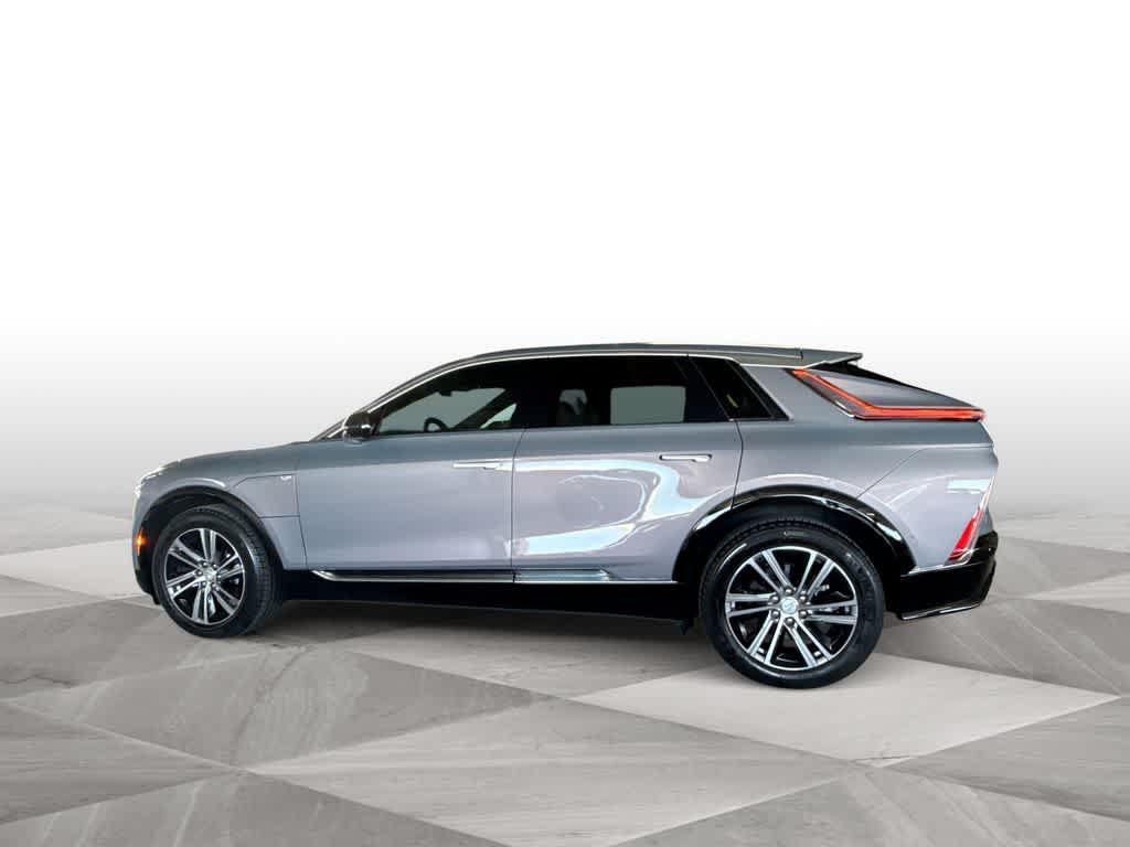 Thumbnail: 2024 Cadillac Lyriq - 5