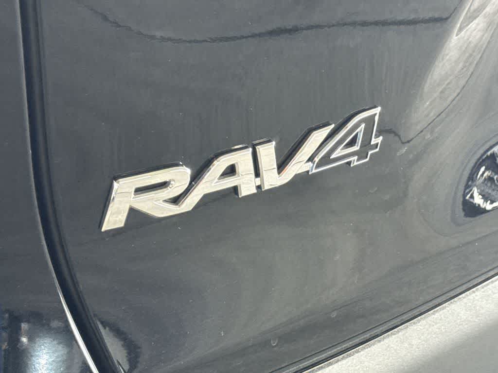 Thumbnail: 2025 Toyota RAV4 - 10