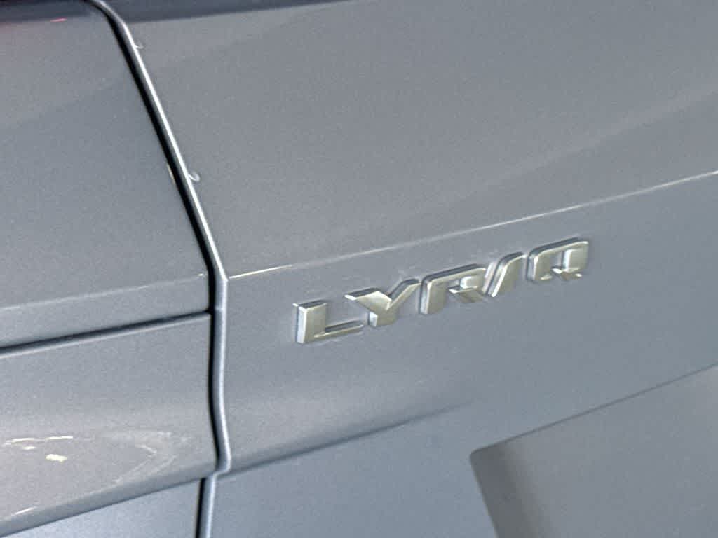 Thumbnail: 2024 Cadillac Lyriq - 10