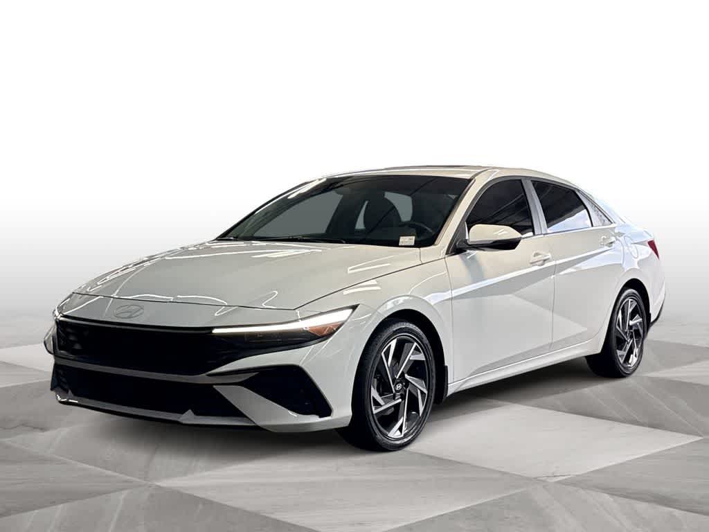 Thumbnail: 2026 Hyundai Elantra - 4